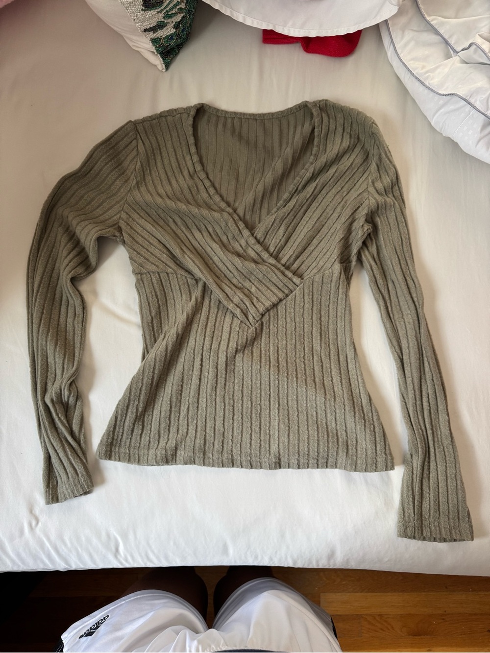 Ribbed V-Neck Long Sleeve Sweater - Olive Green